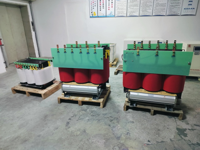伊犁KS11-1000KVA矿用变压器